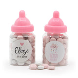 Roze babyflesjes met roze/witte chococonfetti - Geboortesnoepjes.nl