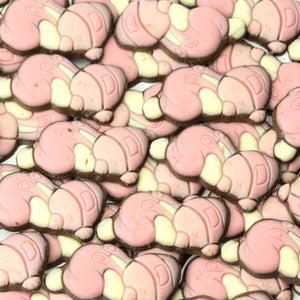 Slapende Chocolade Baby roze - Geboortesnoepjes.nl